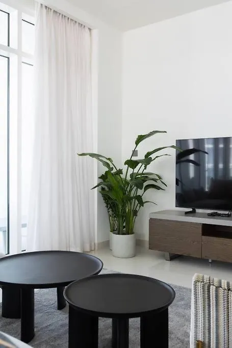 New 3Bdr Apartment In Sunrise Bay With Own Beach Dubai