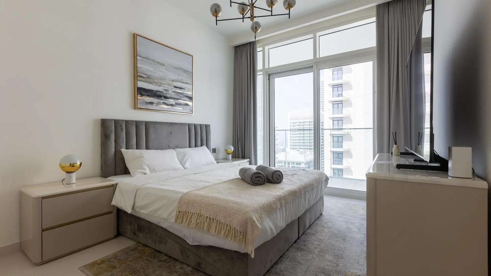 New 3Bdr Apartment In Sunrise Bay With Own Beach Dubai