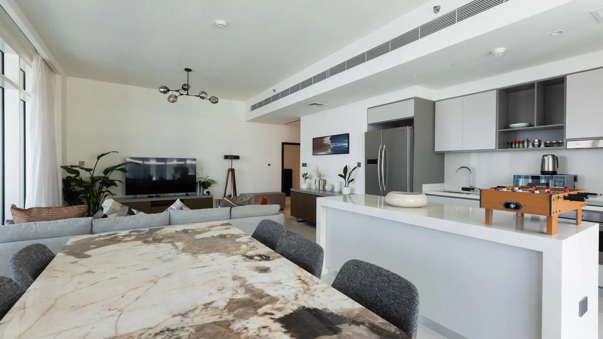 New 3Bdr Apartment In Sunrise Bay With Own Beach Dubai