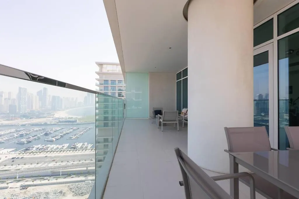 New 3Bdr Apartment In Sunrise Bay With Own Beach Dubai
